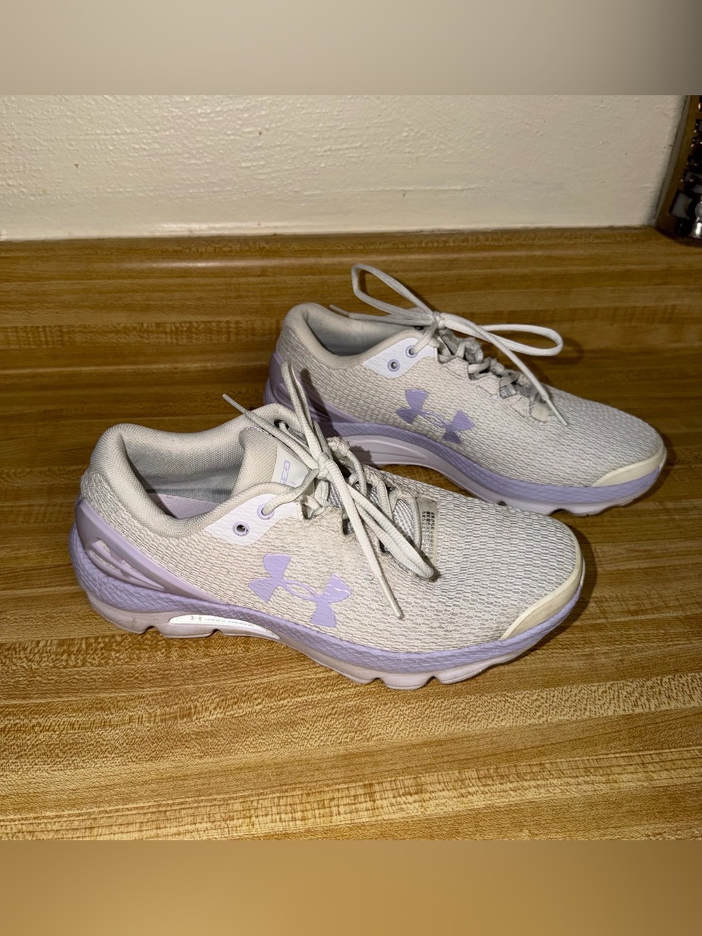 Women's size 8.5 sneakers Under Armour Women's White and Lavender Athletic Shoes